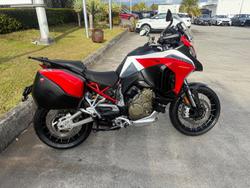 2022 Ducati
Multistrada V4S