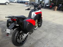 2022 Ducati
Multistrada V4S