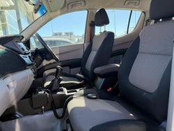 2015 Mitsubishi
Triton GLX