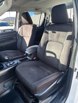 2023 Toyota
Hilux SR