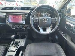 2023 Toyota
Hilux SR