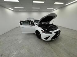 2022 Lexus ES 300h F Sport AXZH10R White Nova