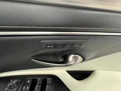 2022 Lexus ES 300h F Sport AXZH10R White Nova
