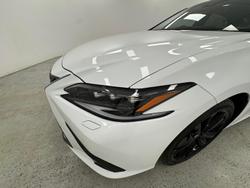 2022 Lexus ES 300h F Sport AXZH10R White Nova