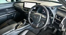 2022 Lexus
UX 200 Luxury