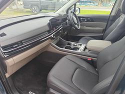 2024 Kia
Carnival GT-Line HEV