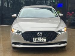 2025 Mazda
3 G20 Evolve
