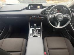 2025 Mazda
3 G20 Evolve