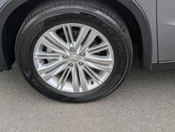 2022 Mitsubishi
Outlander ES