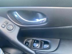 2015 Nissan
X-TRAIL ST-L