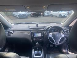 2015 Nissan
X-TRAIL ST-L
