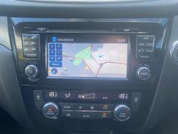 2015 Nissan
X-TRAIL ST-L