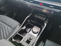 2025 Kia
Sorento HEV GT-Line