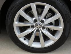 2015 Volkswagen
Golf 103TSI Highline