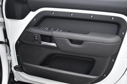 2025 Land Rover
Defender 110 D350 X-Dynamic SE