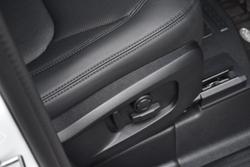 2025 Land Rover
Defender 110 D350 X-Dynamic SE