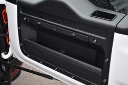 2025 Land Rover
Defender 110 D350 X-Dynamic SE