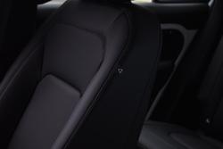 2025 Land Rover
Defender 110 D350 X-Dynamic SE