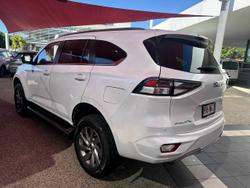 2022 Isuzu
MU-X LS-U