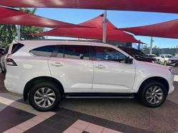 2022 Isuzu
MU-X LS-U