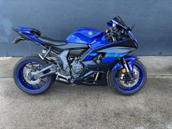 Yamaha YZF-R7LA