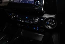 2021 Toyota
Hilux SR5