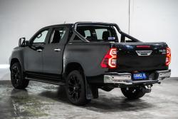 2021 Toyota
Hilux SR5