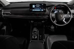 2024 Mitsubishi
Outlander LS