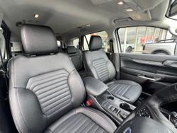 2025 Ford
Everest Sport