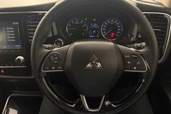 2019 Mitsubishi
Outlander LS