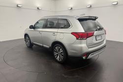 2019 Mitsubishi
Outlander LS
