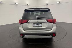 2019 Mitsubishi
Outlander LS