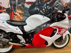 2017 Suzuki GSX1300RA (HAYABUSA) WHITE