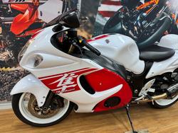 2017 Suzuki GSX1300RA (HAYABUSA) WHITE