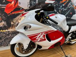 2017 Suzuki GSX1300RA (HAYABUSA) WHITE