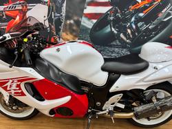2017 Suzuki GSX1300RA (HAYABUSA) WHITE