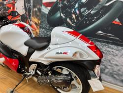 2017 Suzuki GSX1300RA (HAYABUSA) WHITE