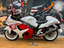 2017 Suzuki GSX1300RA (HAYABUSA) WHITE