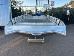 2025 QUINTREX F370 Outback Explorer