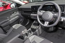 2025 Hyundai
                Kona Hybrid Premium