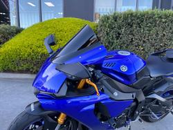 2018 Yamaha YZF-R1