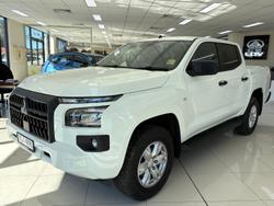 2024 Mitsubishi
Triton GLX+
