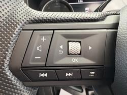 2024 Mitsubishi
Triton GLX+