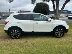 2012 Nissan
Dualis Ti-L