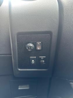 2012 Nissan
Dualis Ti-L