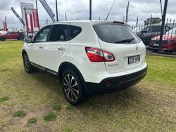 2012 Nissan
Dualis Ti-L
