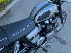 Triumph 2012 TRIUMPH 865CC BONNE T100 A2