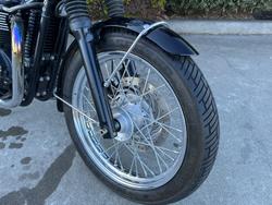 Triumph 2012 TRIUMPH 865CC BONNE T100 A2