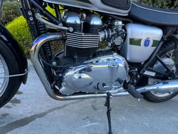 Triumph 2012 TRIUMPH 865CC BONNE T100 A2