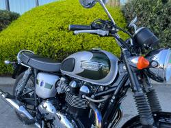 Triumph 2012 TRIUMPH 865CC BONNE T100 A2
